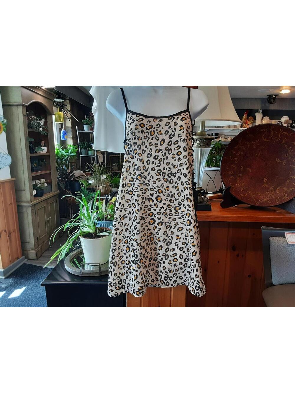 Bathing Suit Accessory, Blouse Size Small